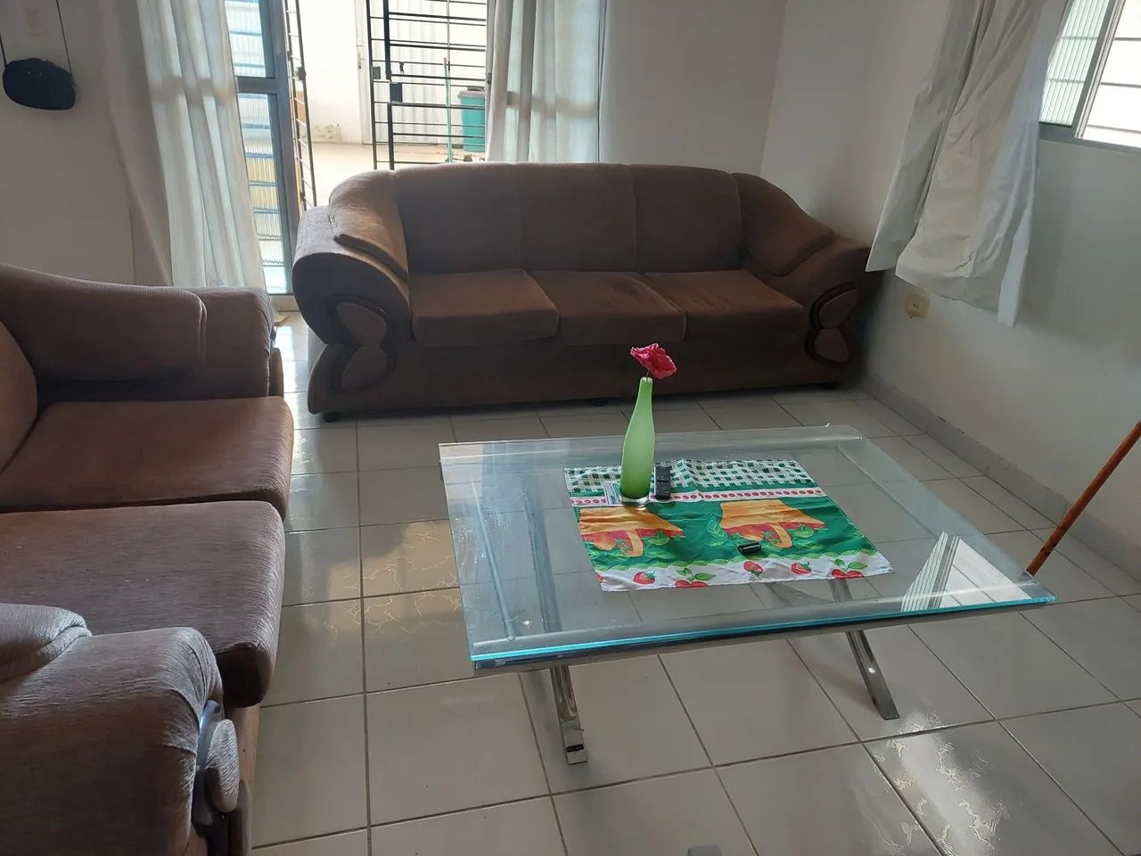 Lindo sofá em madeira no precinho  - Foto 4