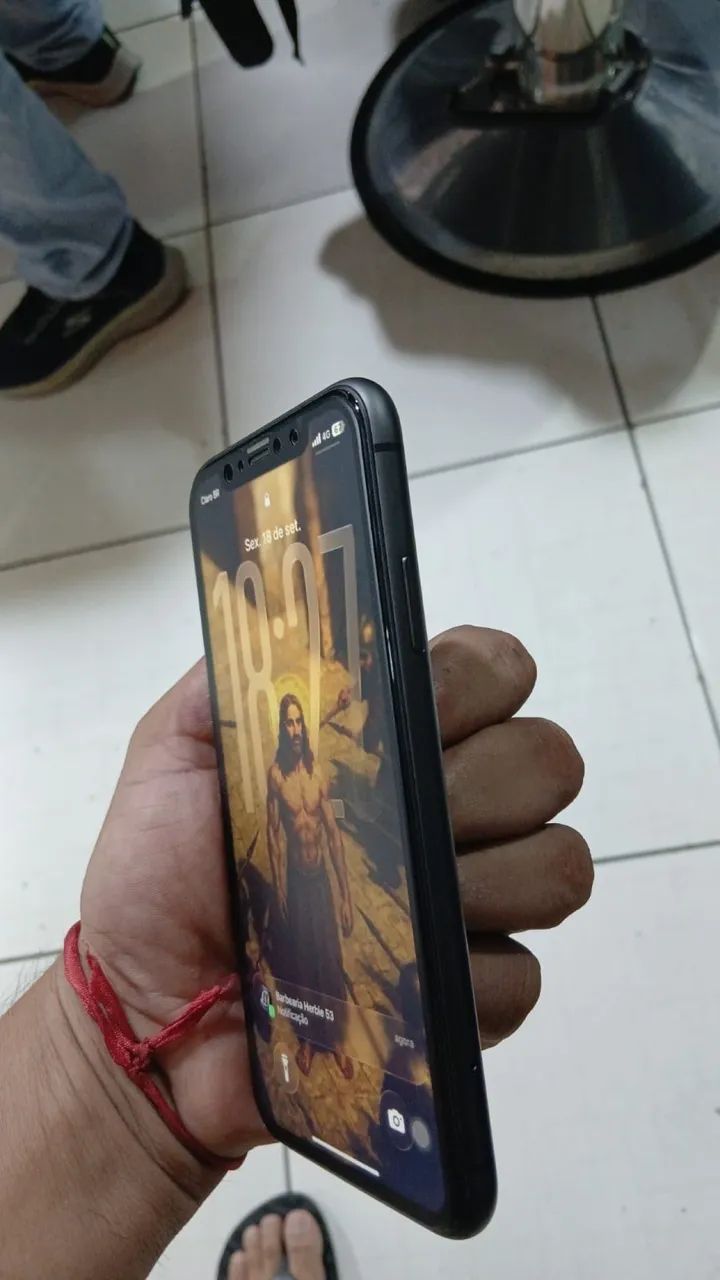 IPHONE 11 Black  - Foto 3