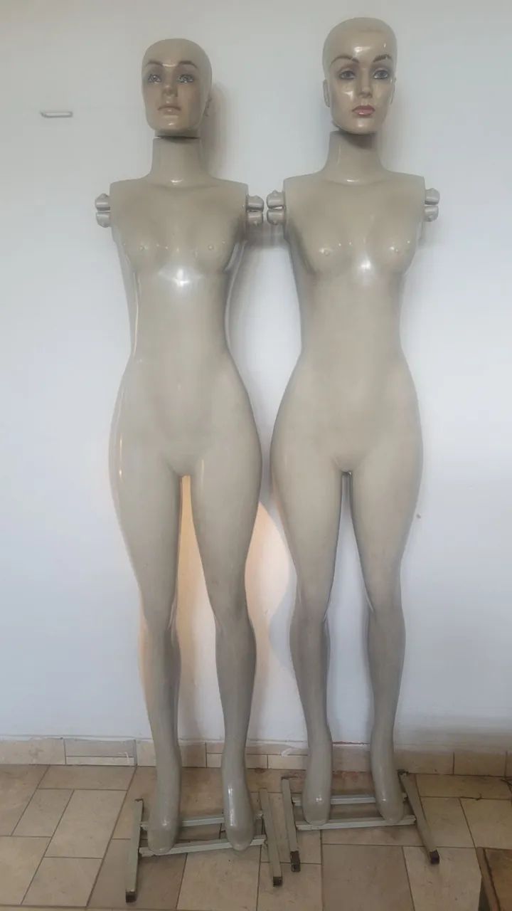 Manequins