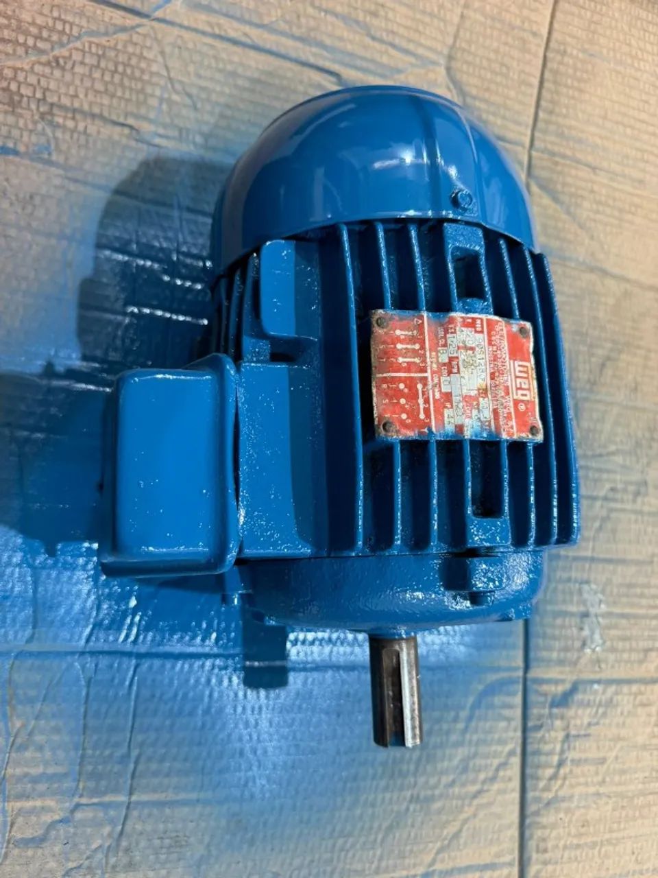 MOTOR ELÉTRICO TRIF WEG 1CV 6POLOS USADO - Foto 3