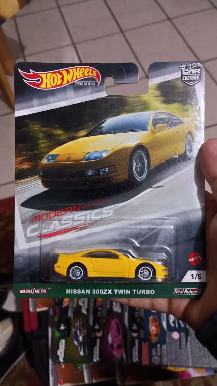 Hot Wheels Premium Nissan 300ZX Twin Turbo - Modern Classics 1/5