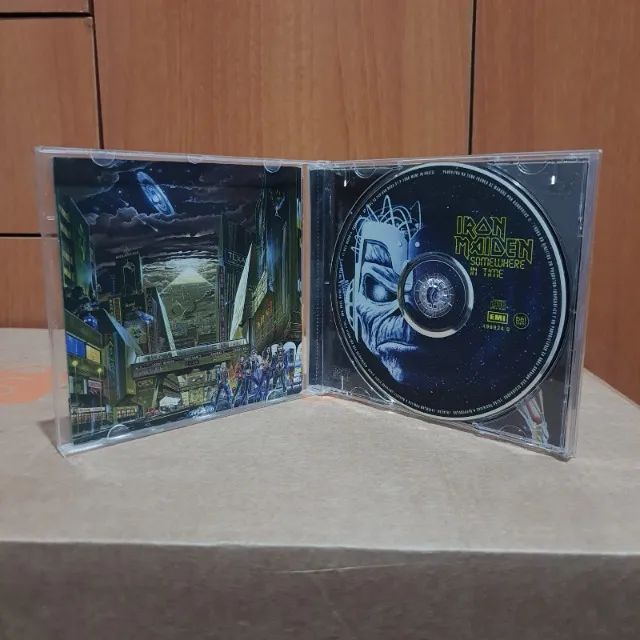 CD Iron Maiden - Somewhere In Time - Heavy Metal - Coleção - Foto 2