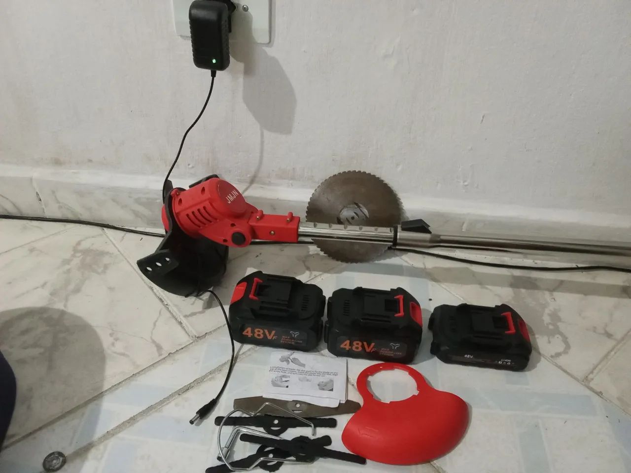 Roçadeira Bateria 