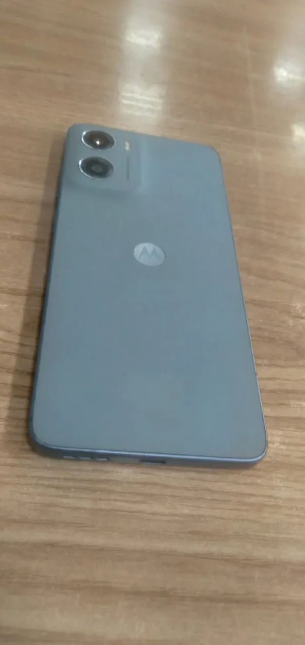 CelularbMoto G05 semi novo