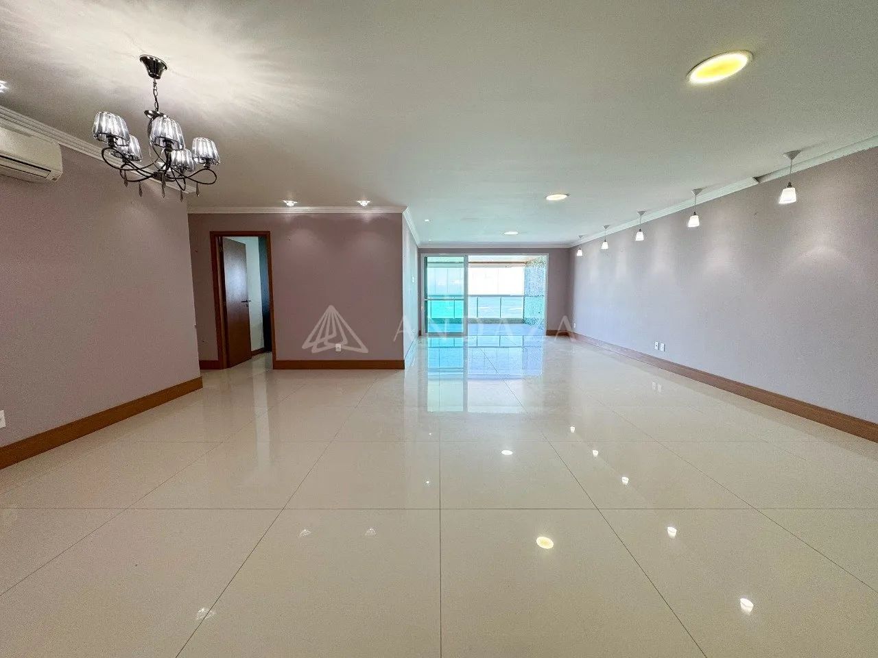 Exclusividade à beira-mar! 3 suítes e 255 m² com lazer de altíssimo padrão! - Foto 3