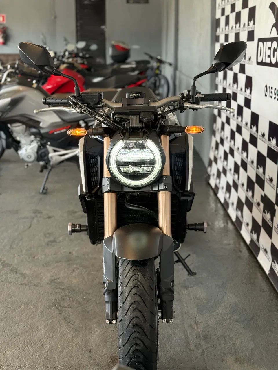 ? Cb 650r - Foto 3