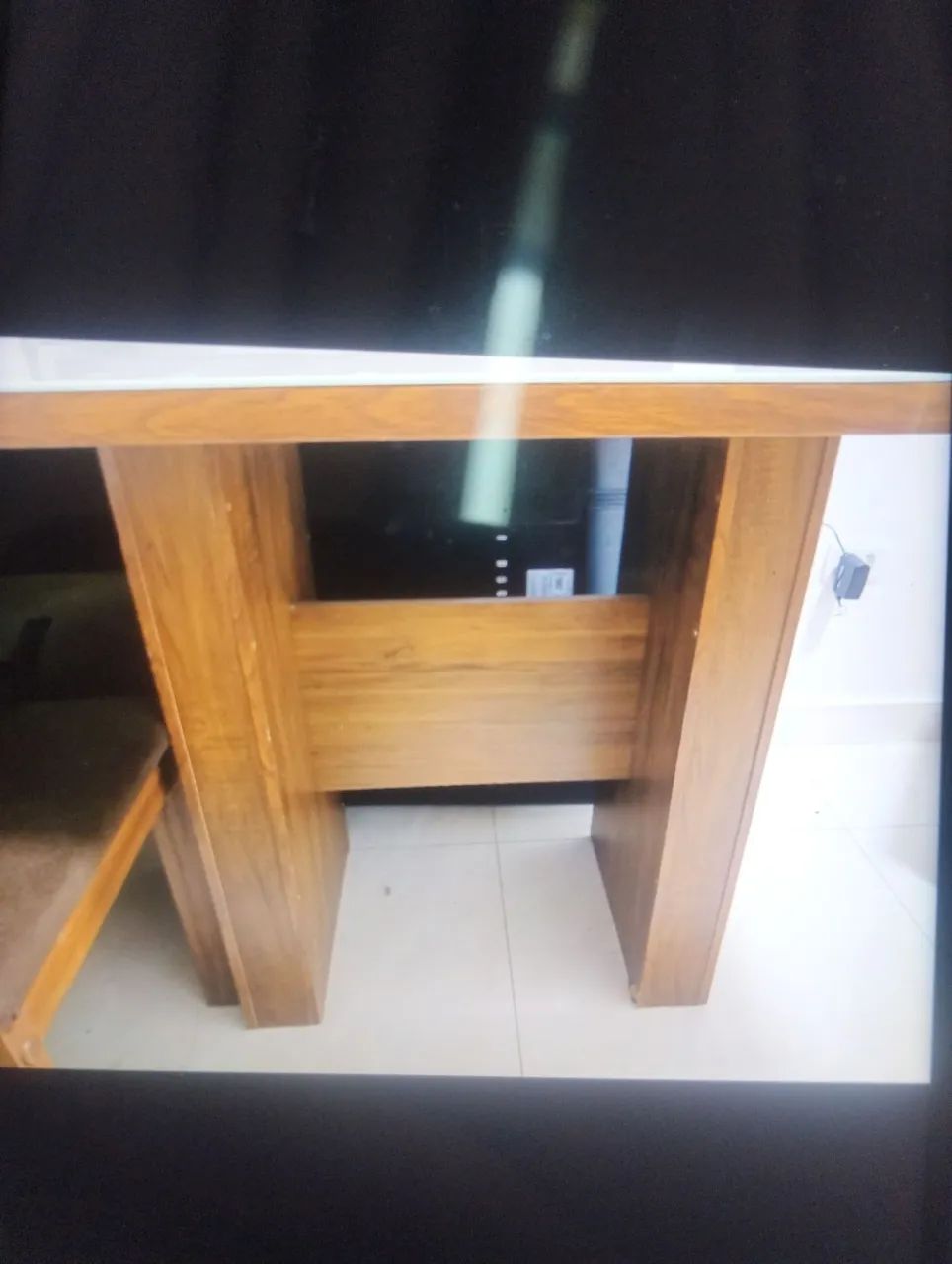 Mesa com tampo vidro com 4 cadeiras - Foto 2