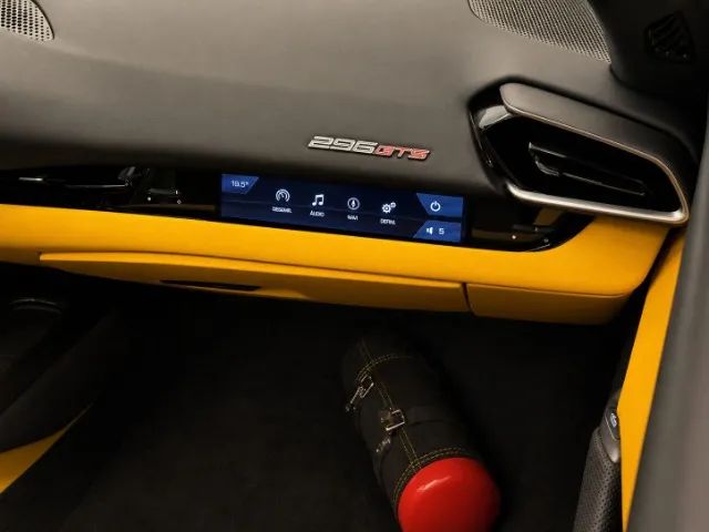 Ferrari 296 GTS (Híbrido), foto 12 de 19