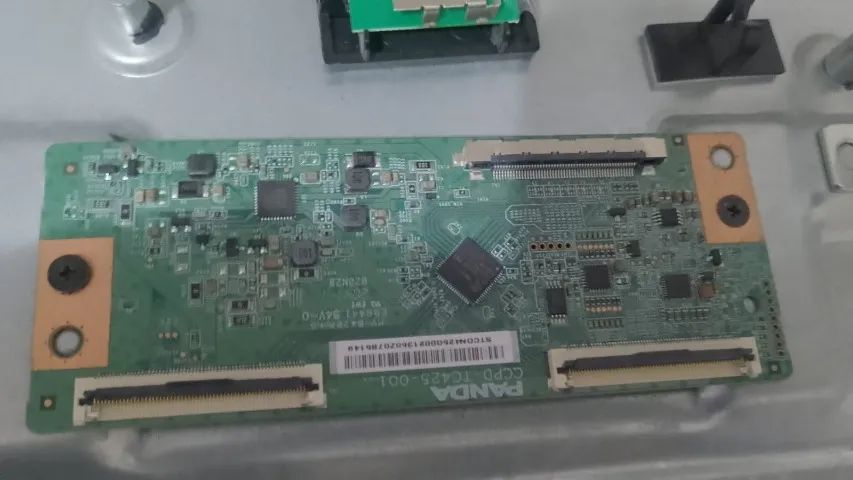 Placa TCOM + Wifi TV AOC 43S5195/78 usada funcionando - Foto 4