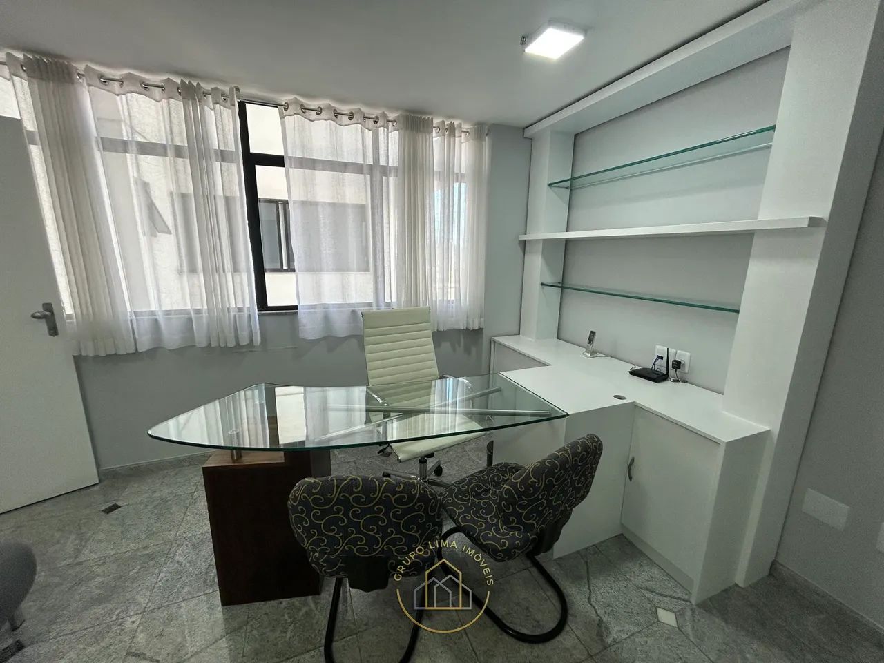 Sala comercial com 2 salas privativas, recepção 2 ambientes, cozinha e banheiro no Centro, - Foto 5
