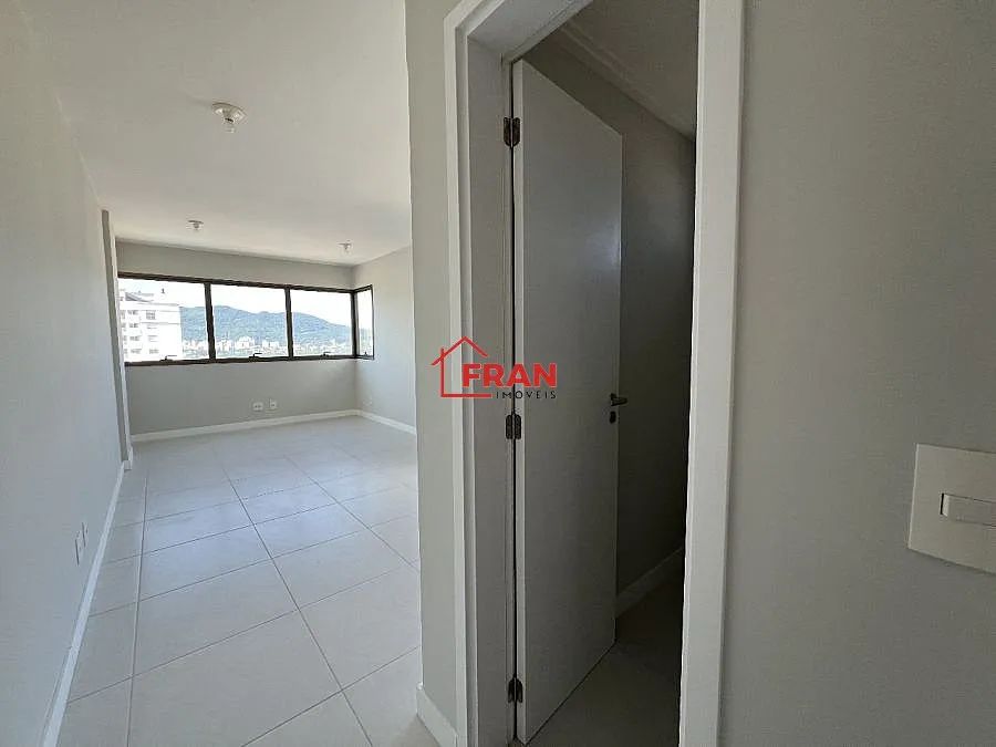 Sala comercial 25,2m² Bairro Trindade,Andar alto vista livre - Foto 3