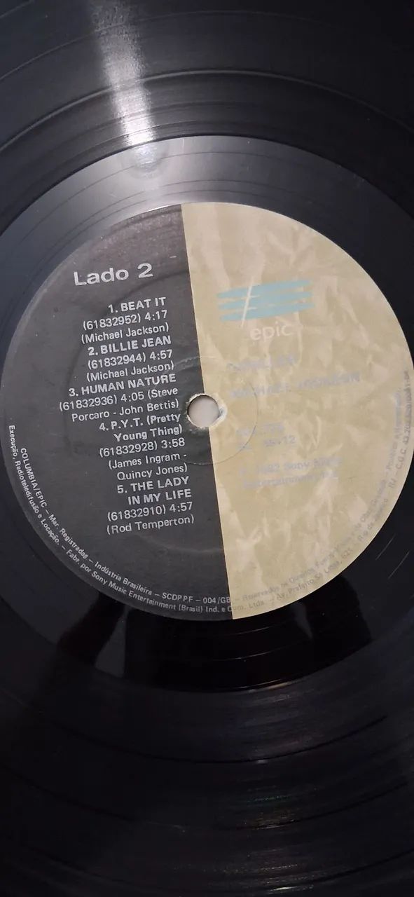 Lp Michael jackson "Thriller" usado  - Foto 5