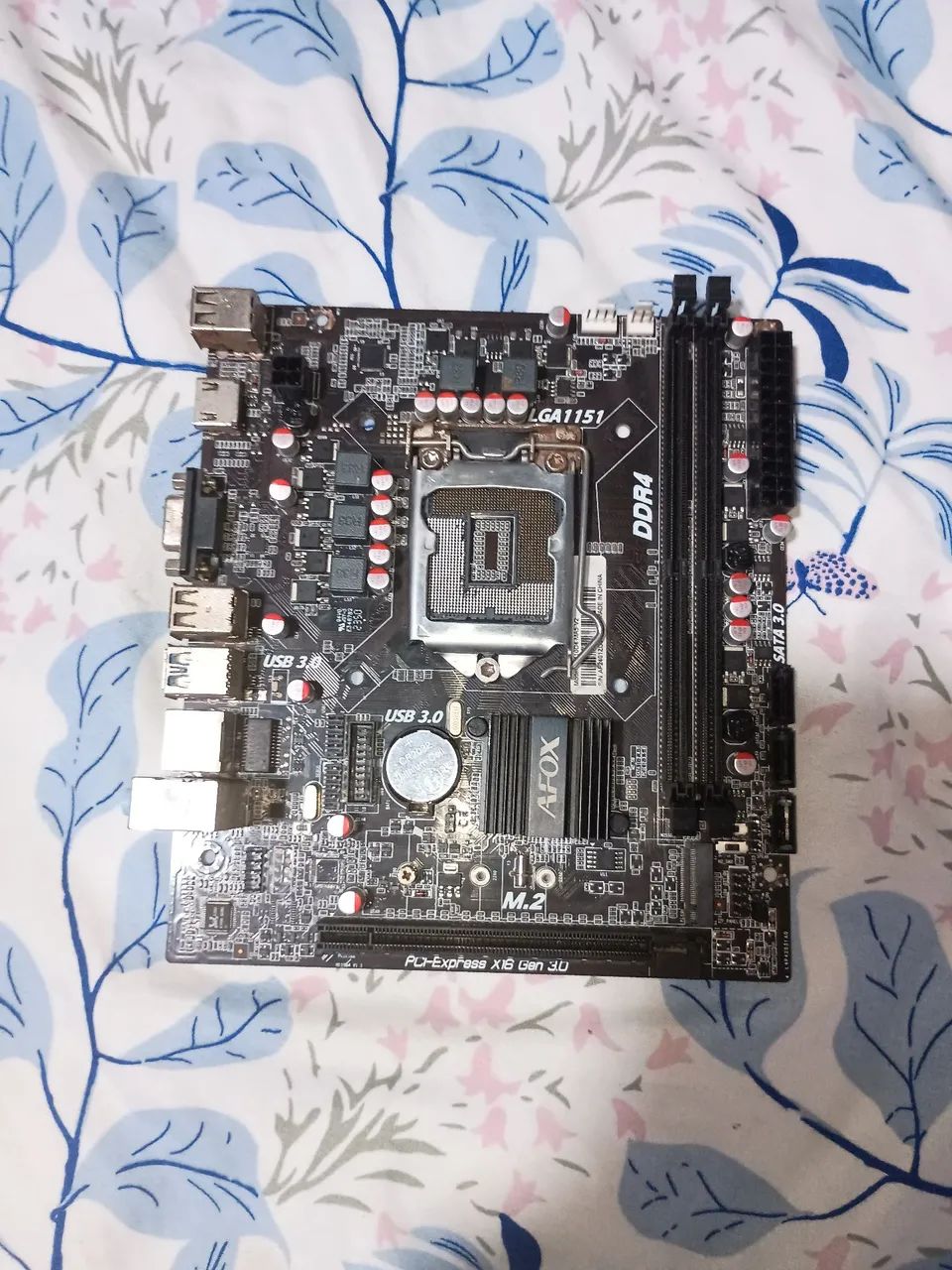 Placa mãe para retirada de peças 
