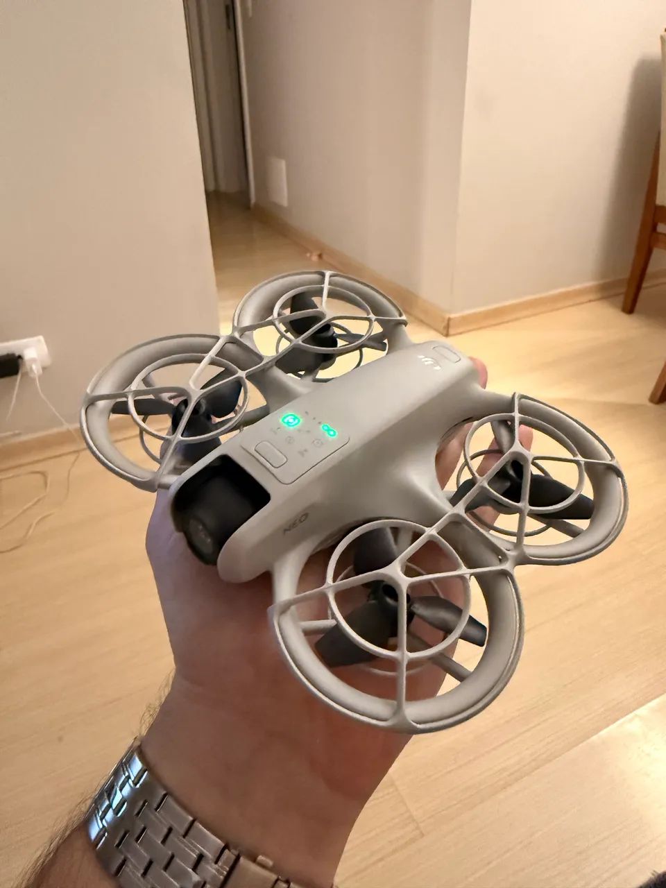 DRONE DJI NEO (USADO 3 VEZES APENAS) - Foto 3