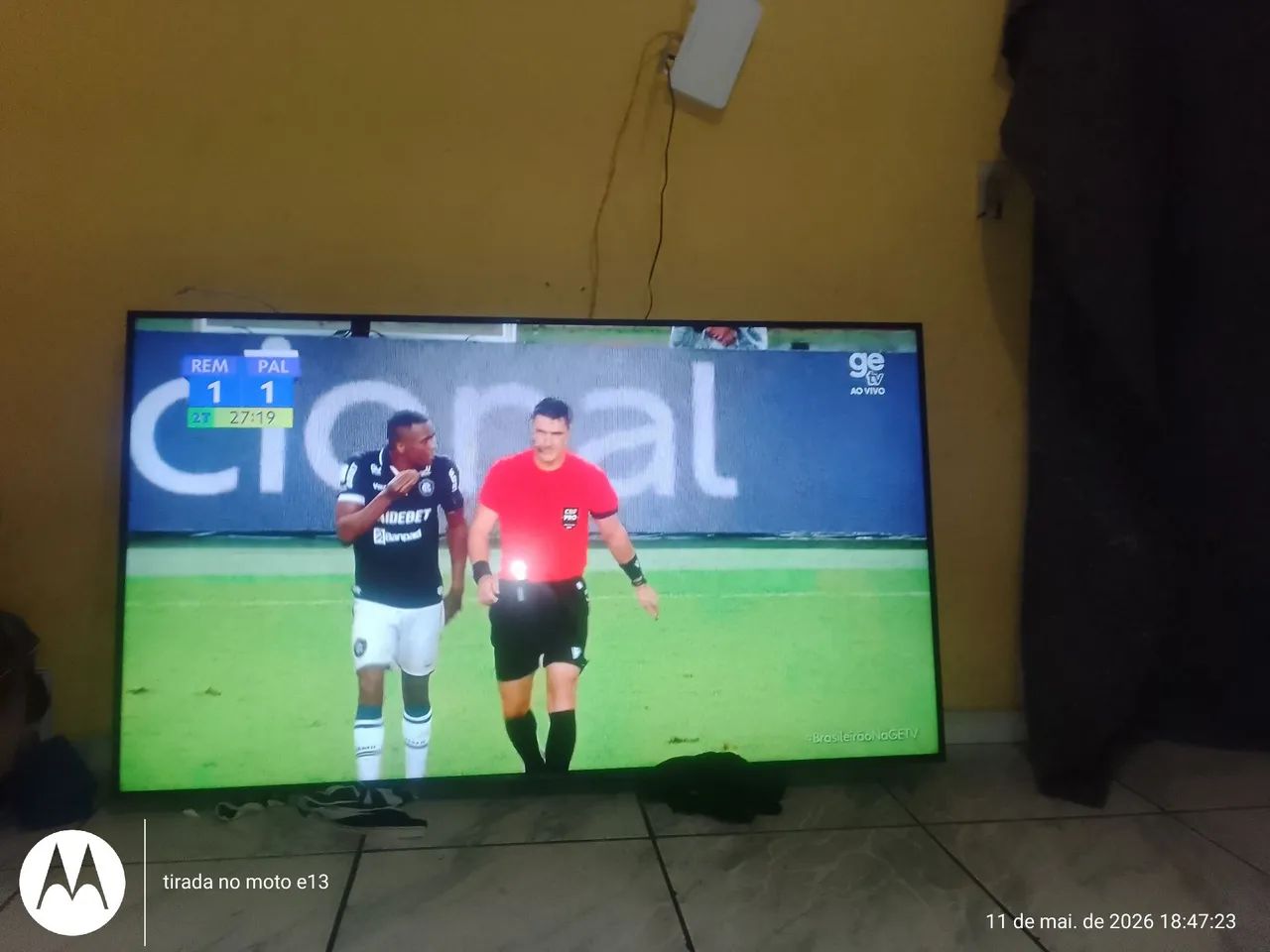 Vendo TV smart funcionando 65 polegadas 