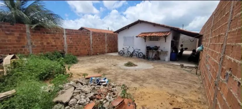 Vendo casa com quintal muito espaçosa  - Foto 3