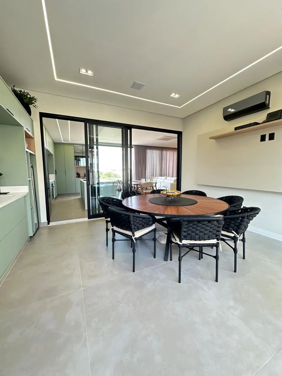 Casa à venda em Campinas, Swiss Park, com 5 suítes, com 262.6 m² - Foto 4