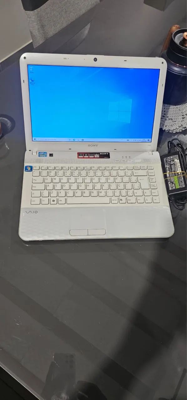 Notebook Sony Vaio i3/ SSD 128GB/ 8GB de RAM/ Office +programas