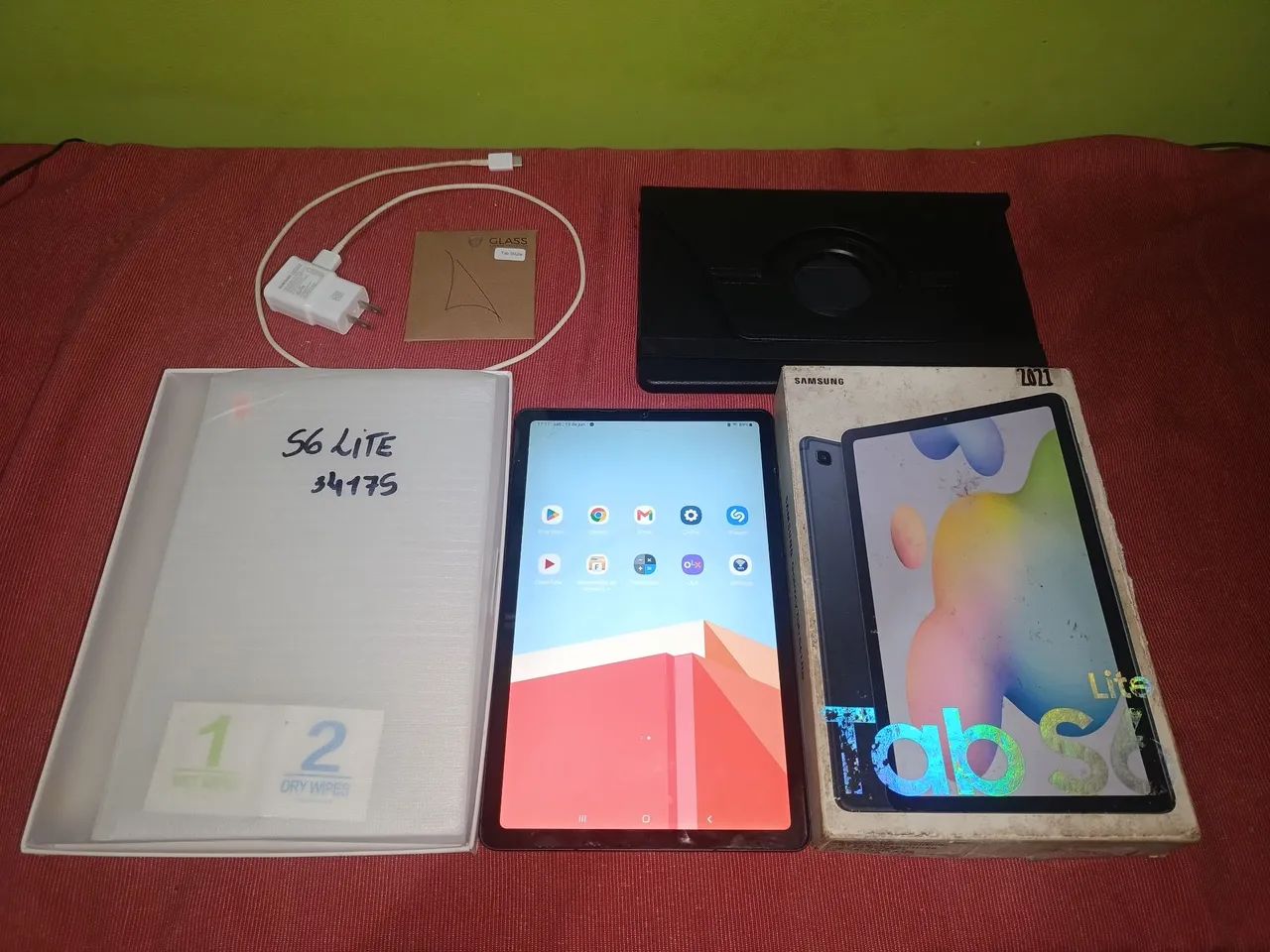 Samsung Galaxy Tab S6 Lite (SM-610) 128 GB + Acessórios  R$ 1200