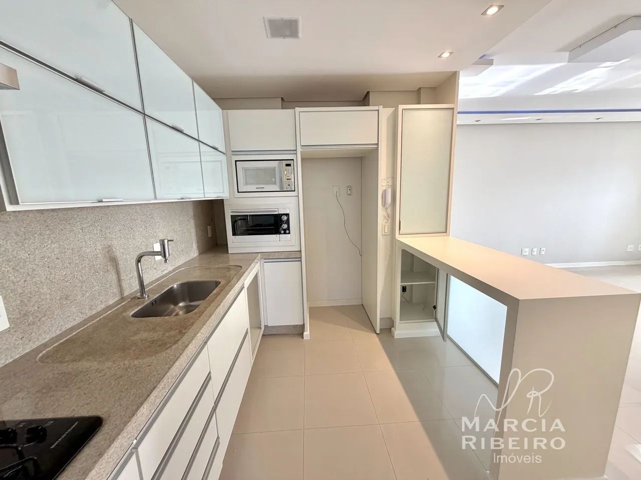 Apartamento 2 Dormitórios com Suíte na Trindade, Florianópolis/SC - Foto 5