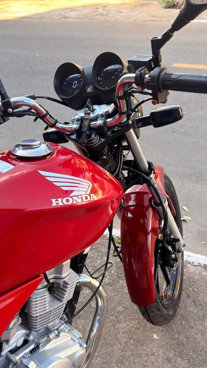 HONDA TITAN 150. - Foto 4