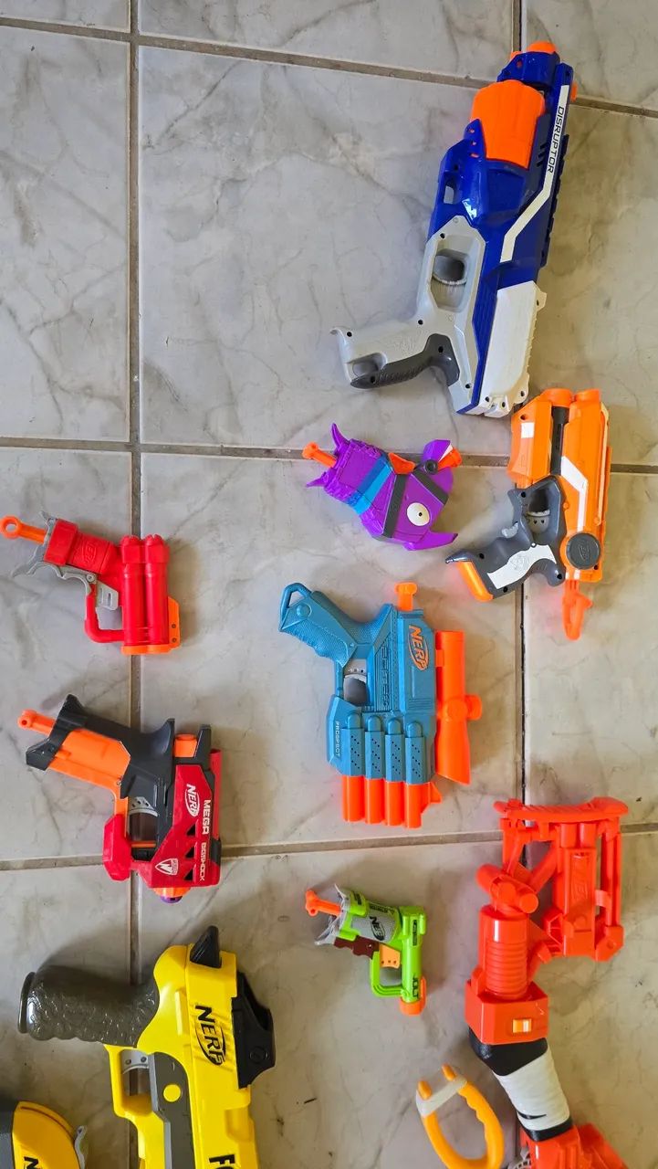 Kit Armas de Brinquedo NERFs Variadas - Foto 3