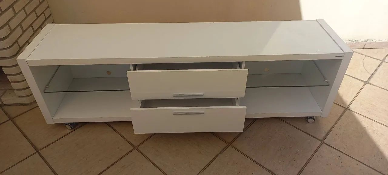 Rack branco 1,90m para sala com gavetas e prateleiras  - Foto 3