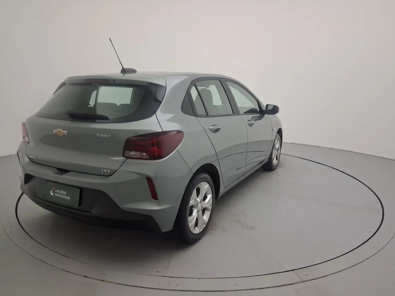 Chevrolet Onix Plus LTZ 1.0 12V TB Flex Aut. 4P, foto 5 de 18
