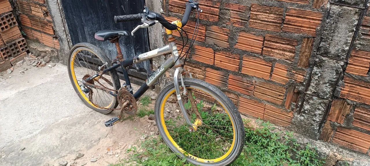 Bicicleta aro 24 - usada - Foto 2