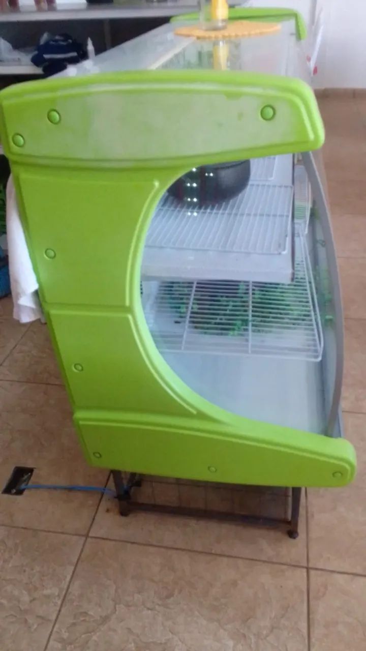 Vendo Balcão Refrigerado 220 volts perfeito estado - Foto 3