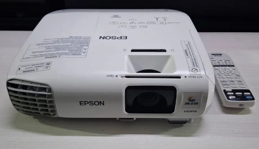 Projetor EPSON PowerLite S27 H694A Profissional