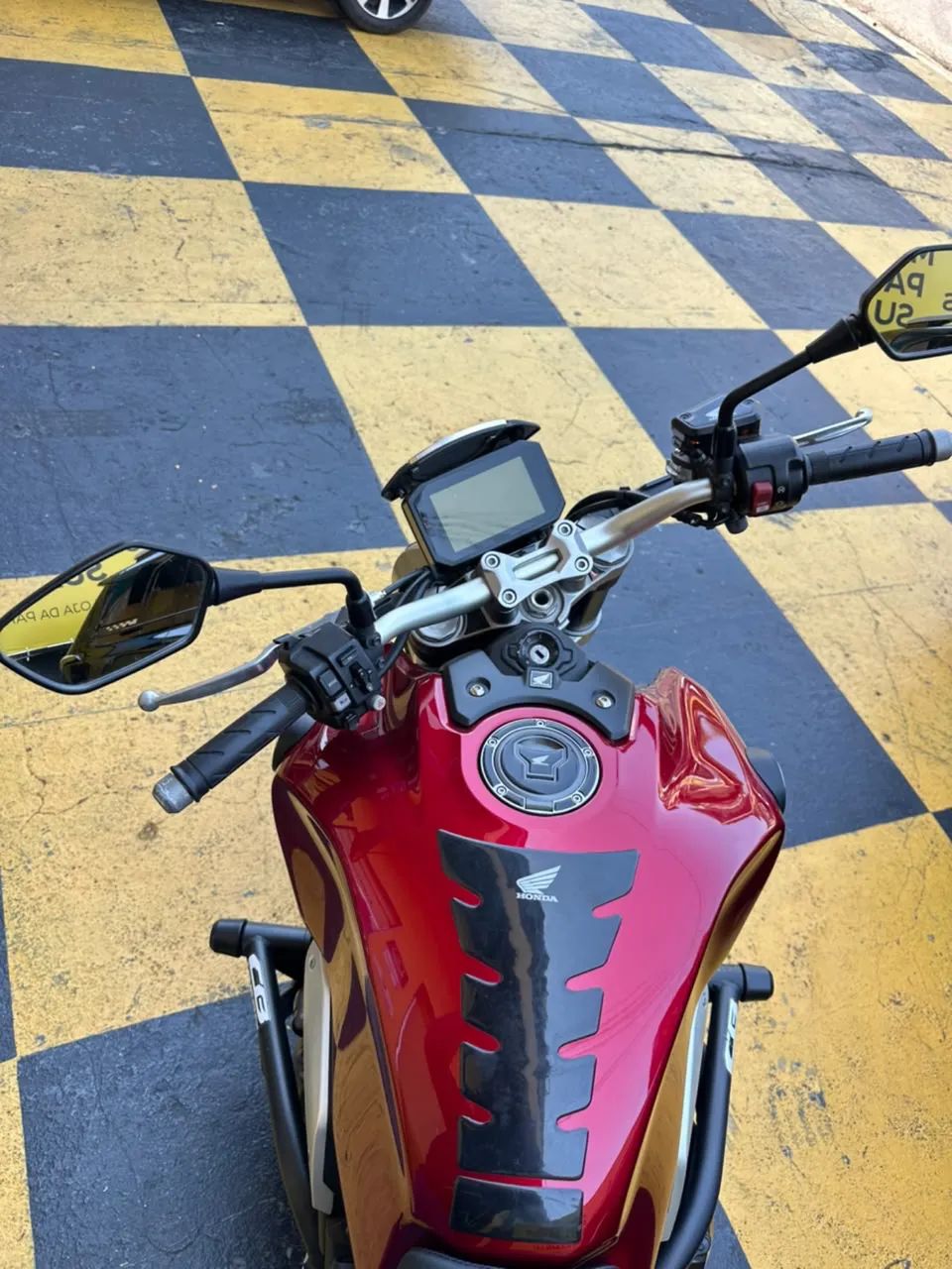 Honda CB 1000R - Foto 2