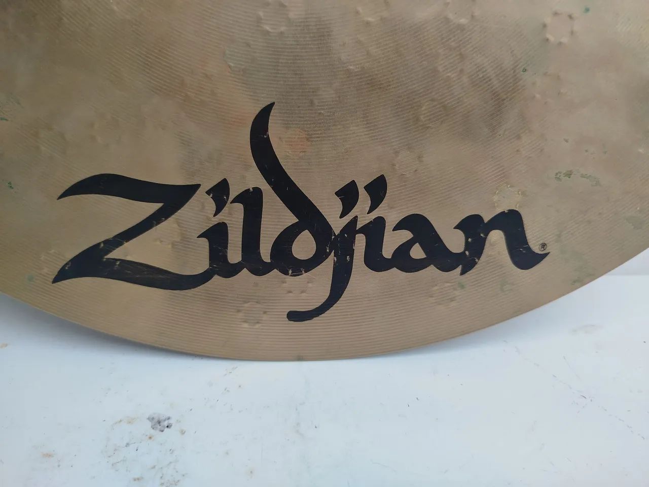 Prato Zildjian Z Custom Medium crash 16 - Instrumentos musicais
