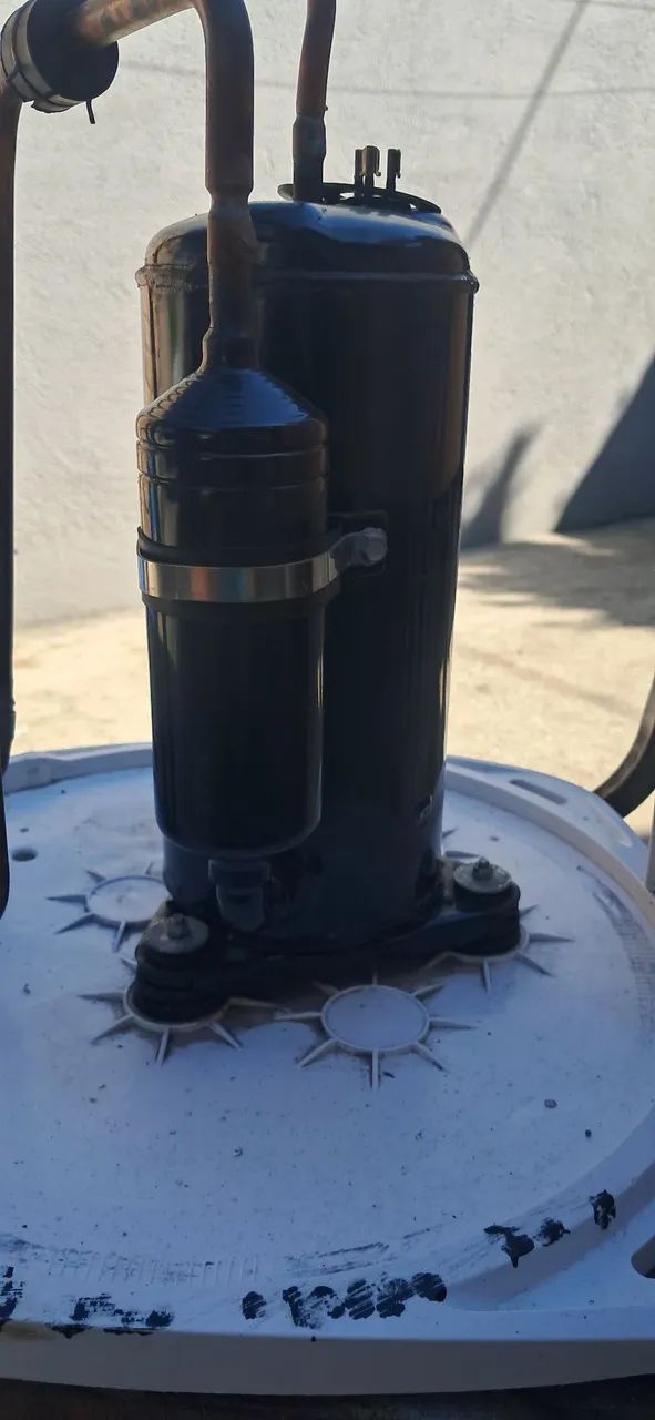 Compressor de Ar Condicionado R32 Midea 12.000  - Foto 3
