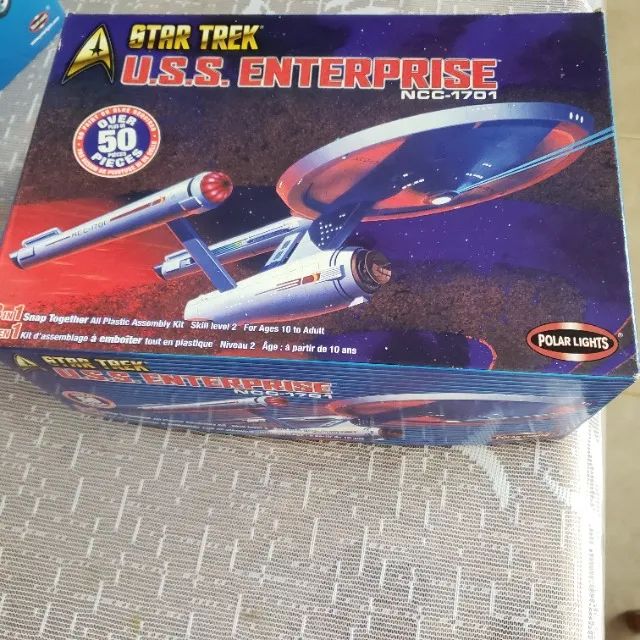 Kit de plastimodelismo da nave USS Enterprise NCC-1701, marca Polar Lights - Foto 2