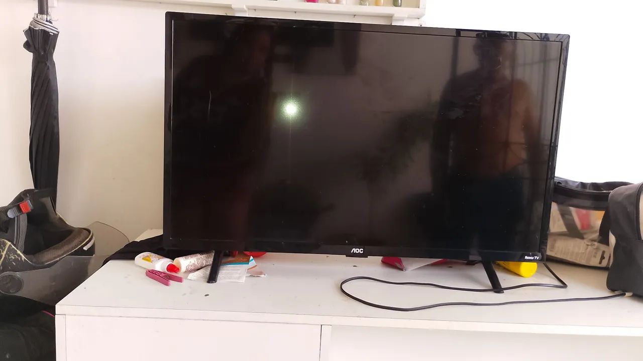 TV semi-nova. Cuidaaaaa