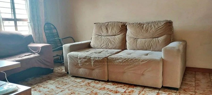 CASA,2 Dormitorio(s) bairro Laranjeiras