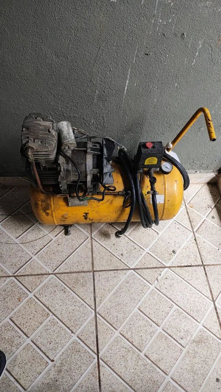 VENDO COMPRESSOR DE AR USADO  - Foto 3