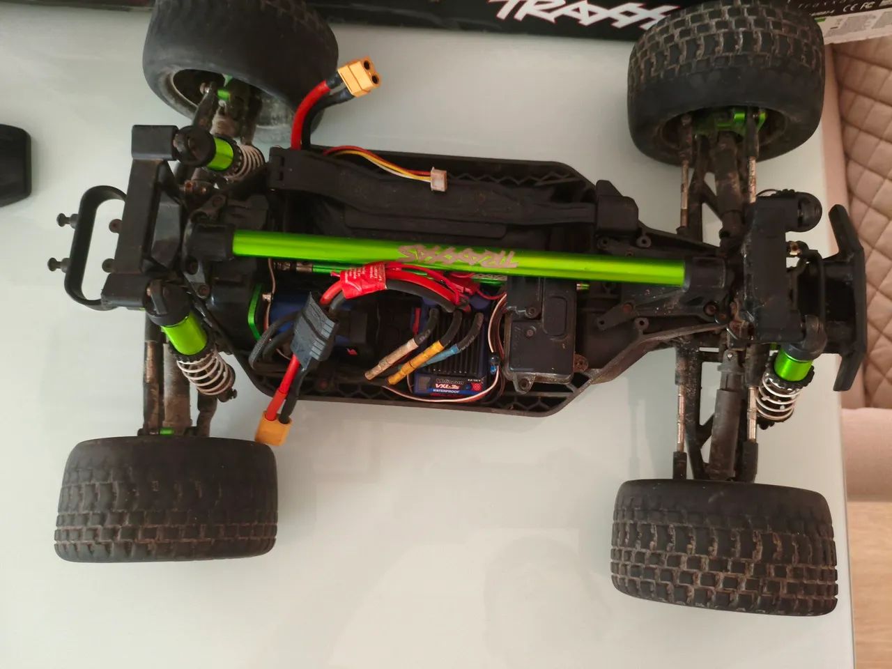 Traxxas rustler 4x4 ultimate COM BATERIA 3S  - Foto 2