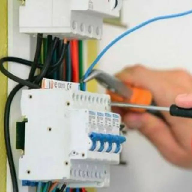 Serviço Elétrico Profissional com Qualidade Garantida - Foto 4