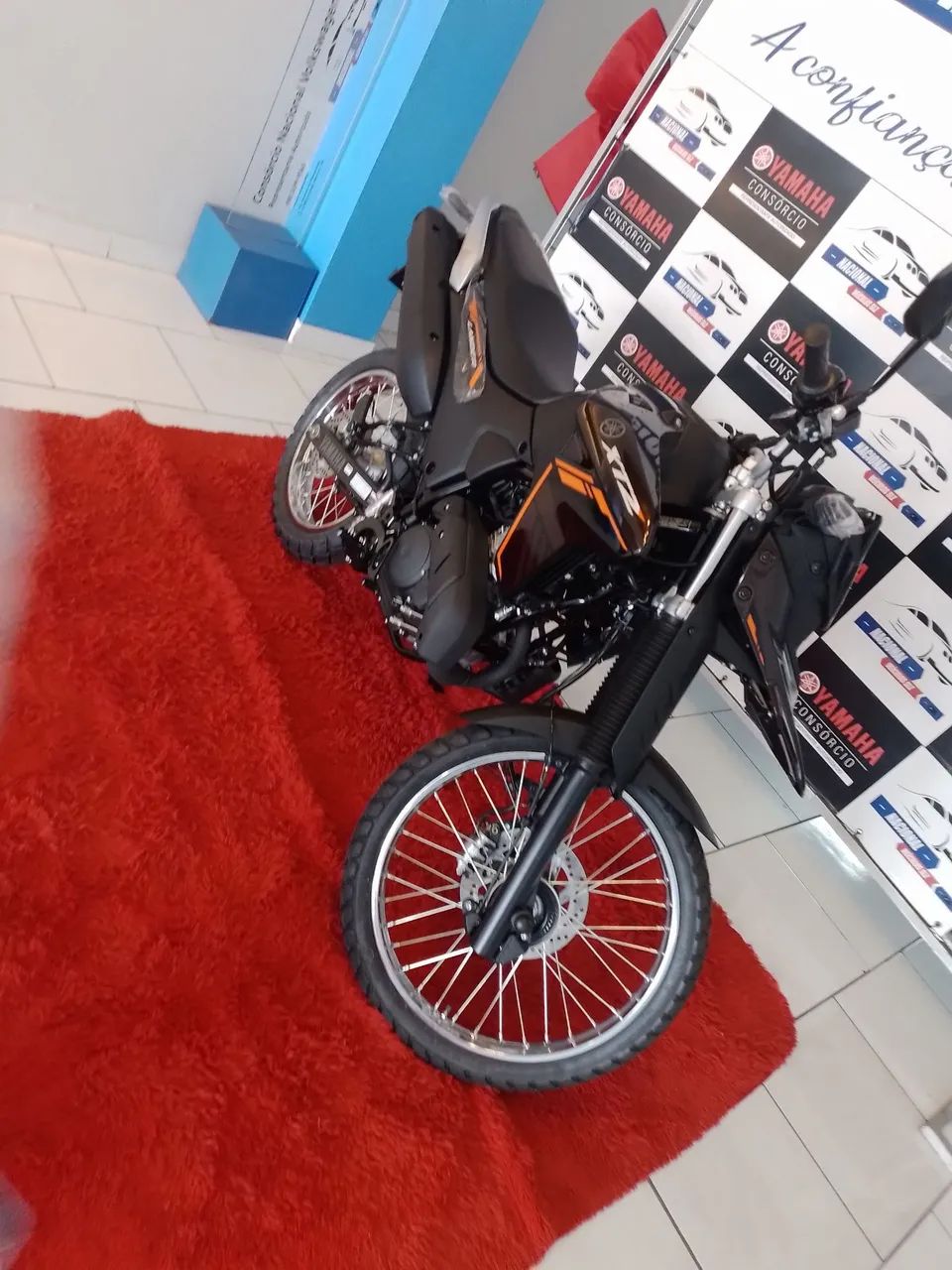 XTZ Lander Nova 250
