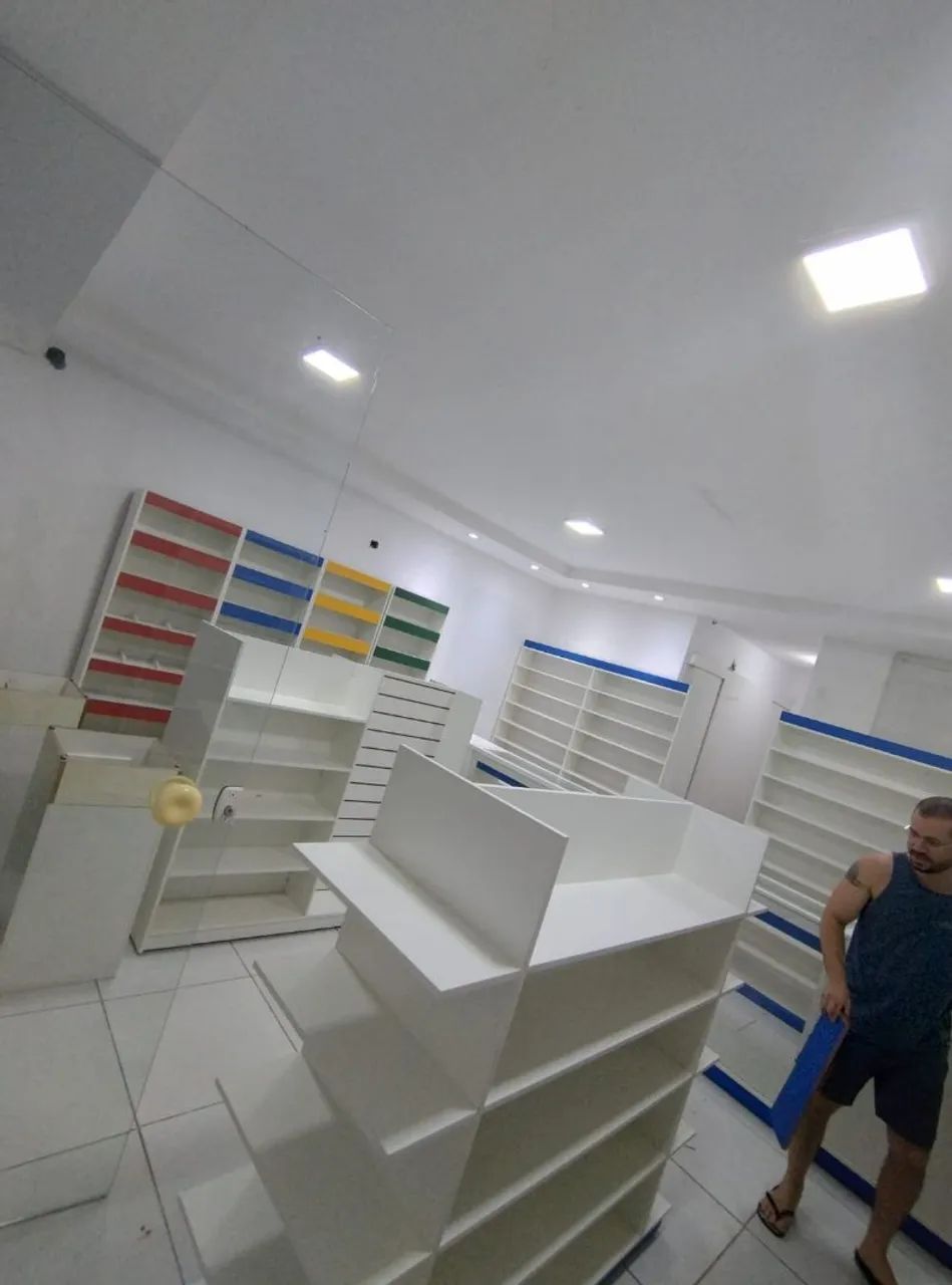 Móveis planejados para farmácia ou lojas por encomenda  - Foto 4