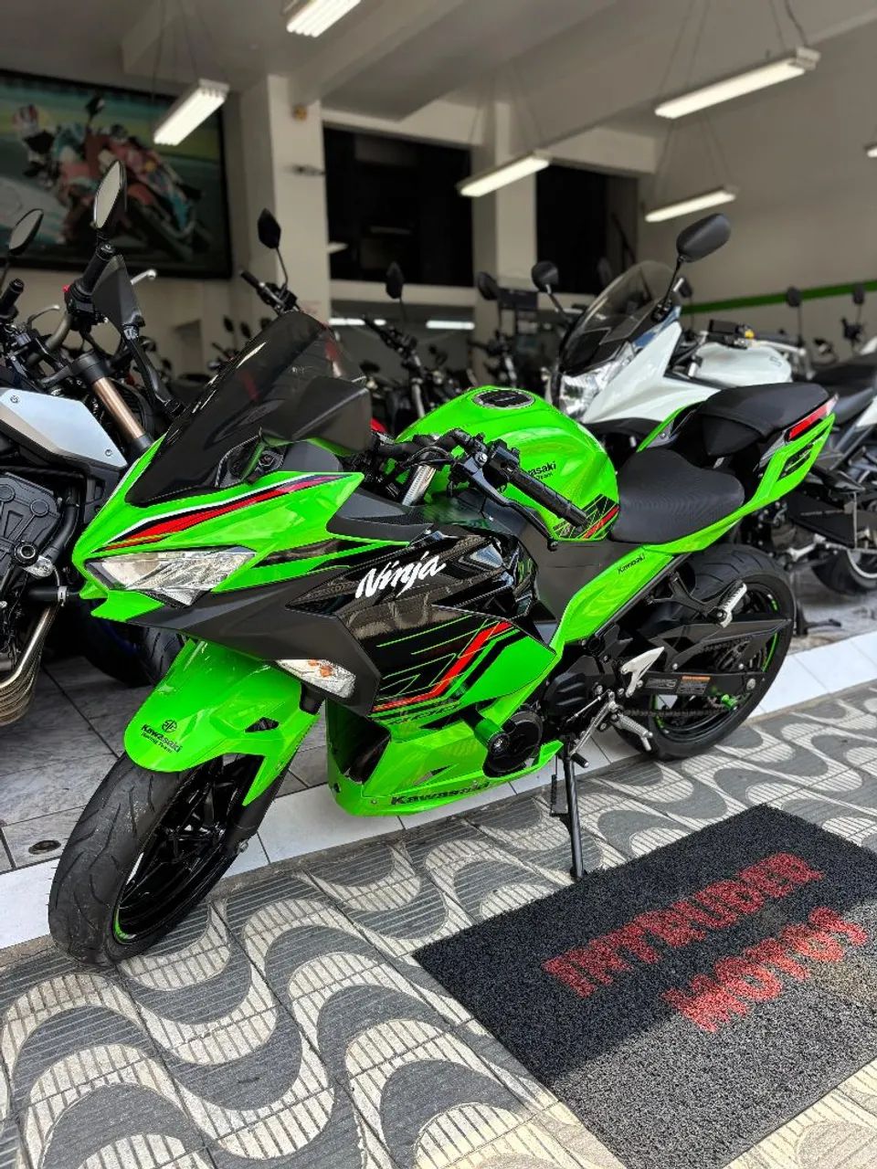 Kawasaki Ninja 400 - Foto 2