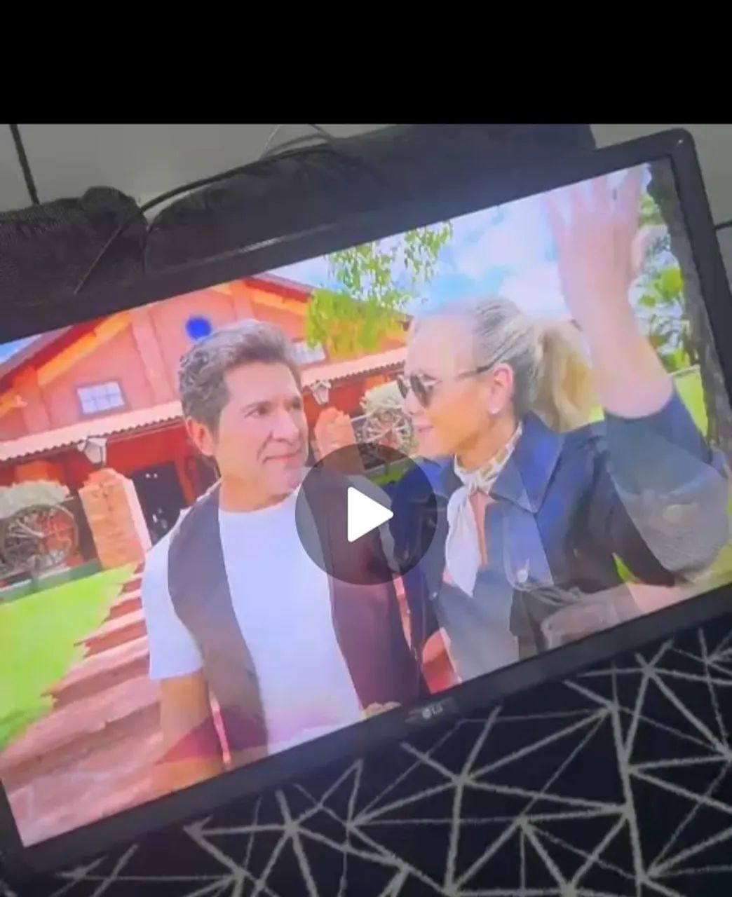 Televisão de 32 polegadas em bom estado  - Foto 2