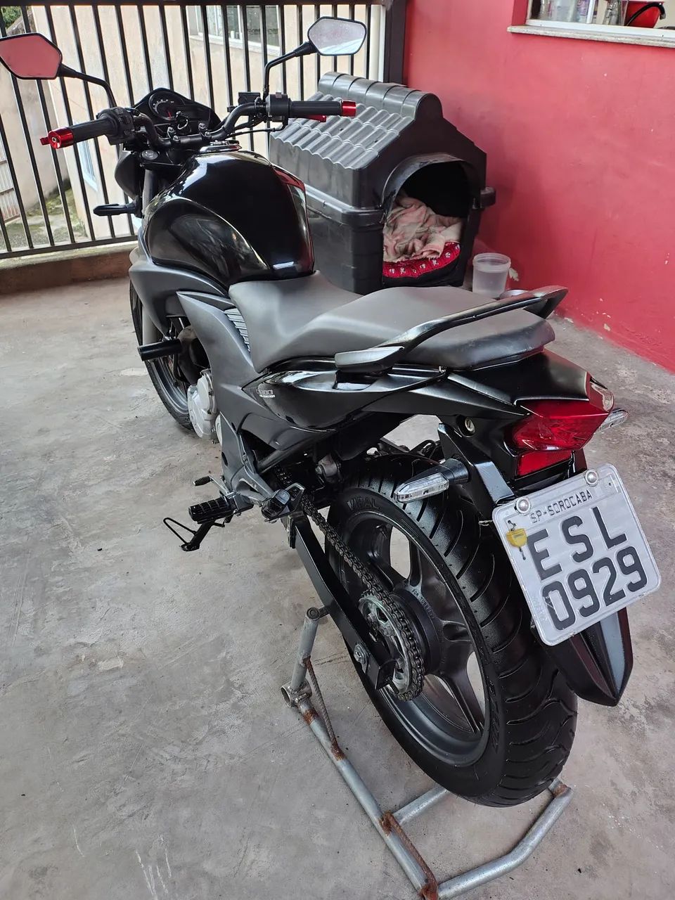 VENDO CB 300 ANO 2011 ZERADA - Foto 2