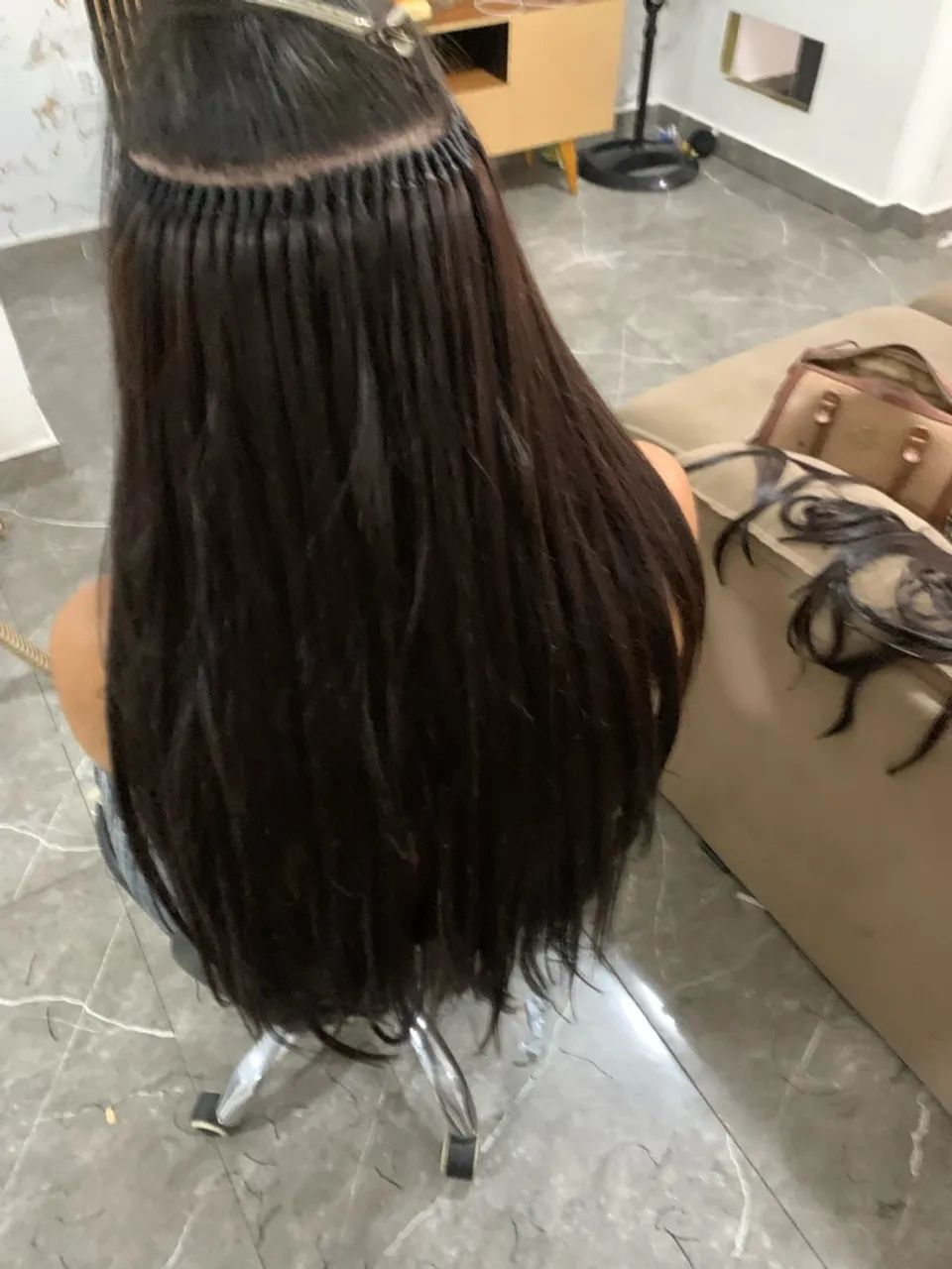 Colocação de mega hair e alongamentos  - Foto 4