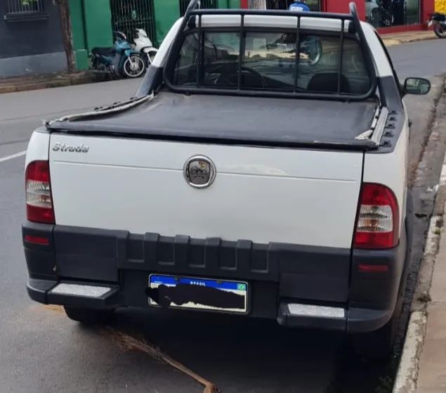 Fiat Strada 1.4 MPI Fire Flex 8V CS 2010 - Foto 2