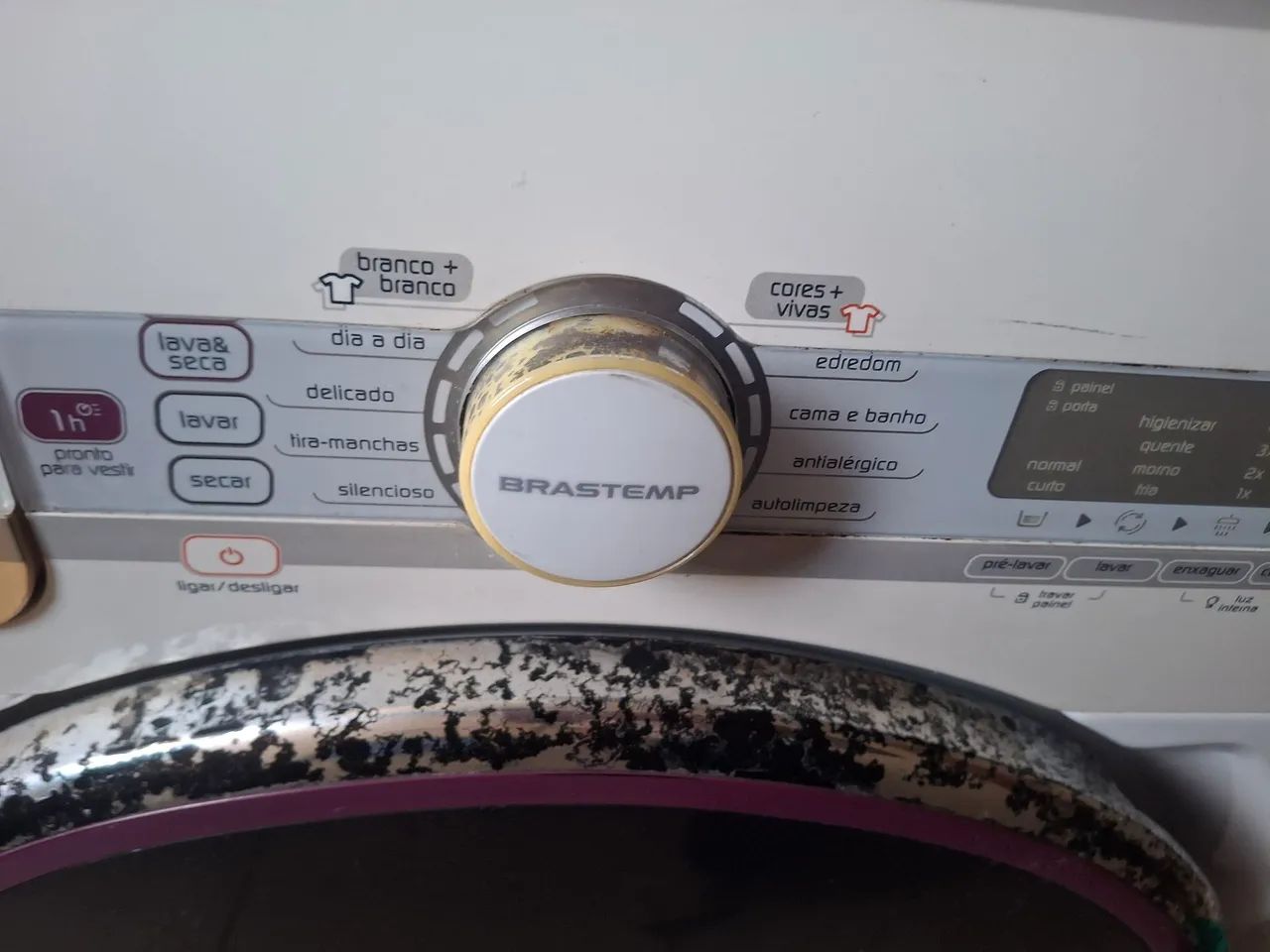 Máquina lava e seca Brastemp