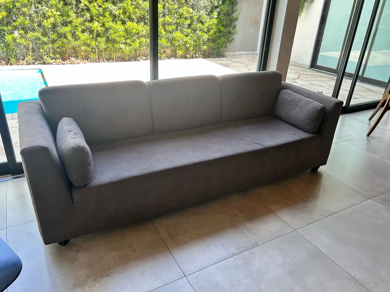 Sofá de suede baratinho!!!!! 2 , 95 m de tamanho!!!