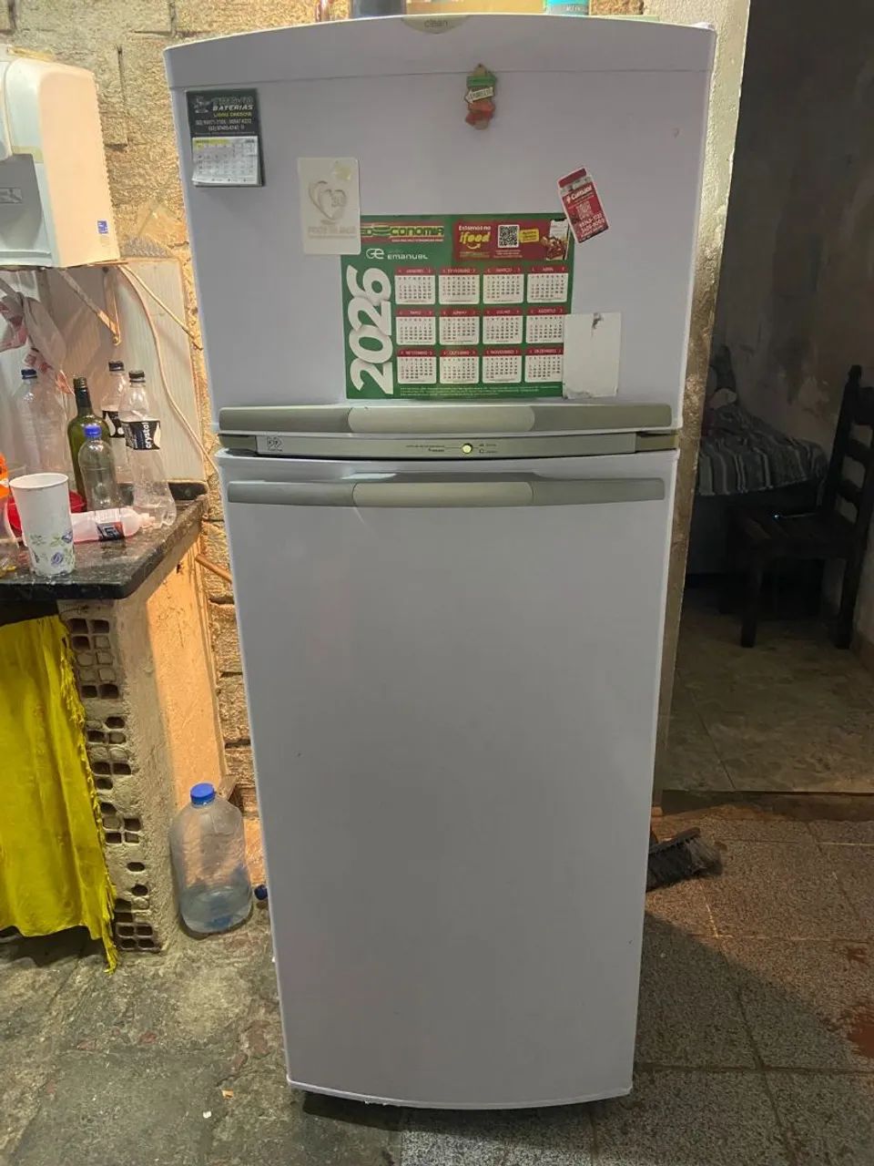 Vendo geladeira Brastemp  com defeito - Foto 2